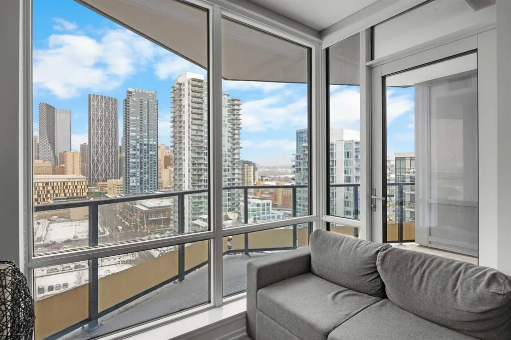 615 6 Avenue SE, #1610