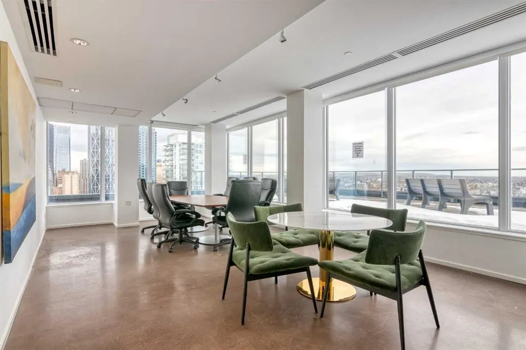 615 6 Avenue SE, #1610