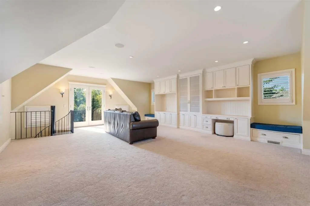 51 Wolfwillow Lane