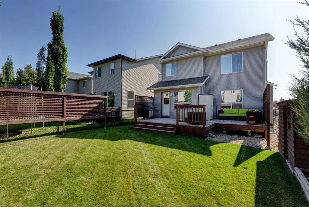 78 Cougarstone Close SW
