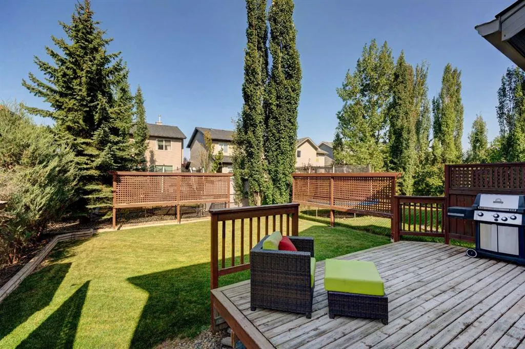 78 Cougarstone Close SW