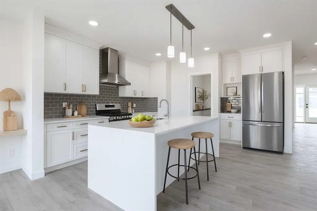 122 Sunstone Way