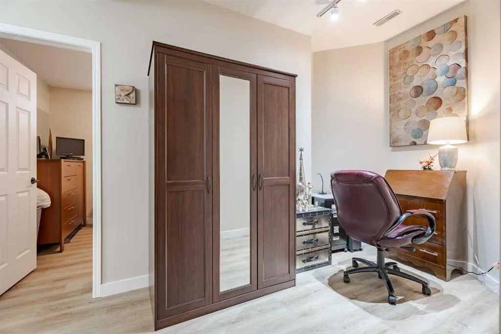 48 ST Moritz Terrace SW