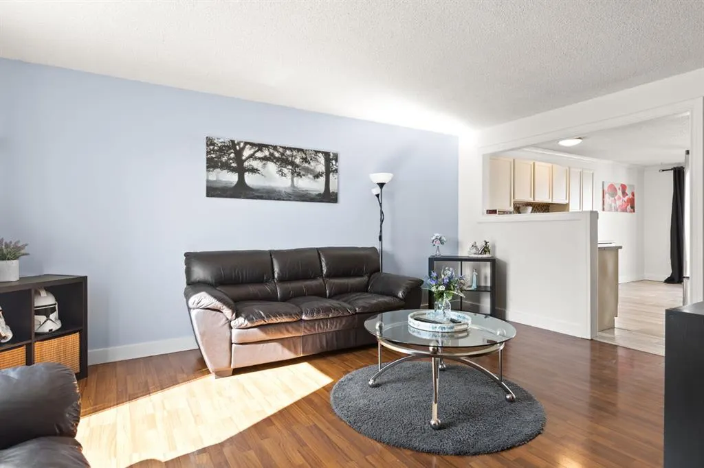 7 Erin Park Bay SE