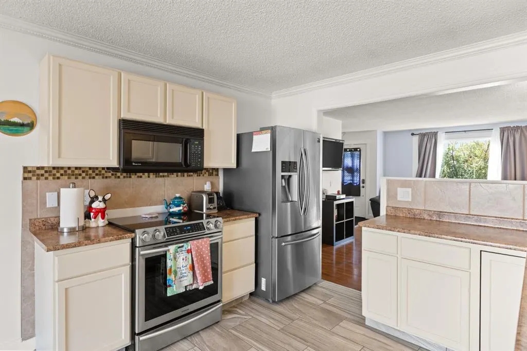 7 Erin Park Bay SE