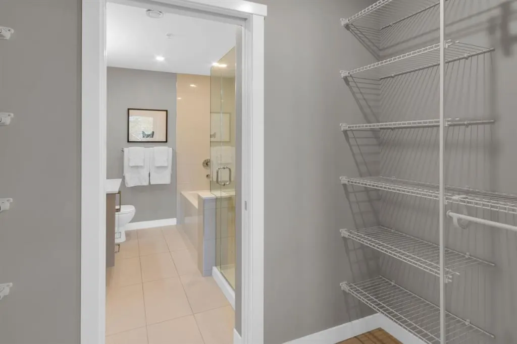 301 10 Street NW, #211