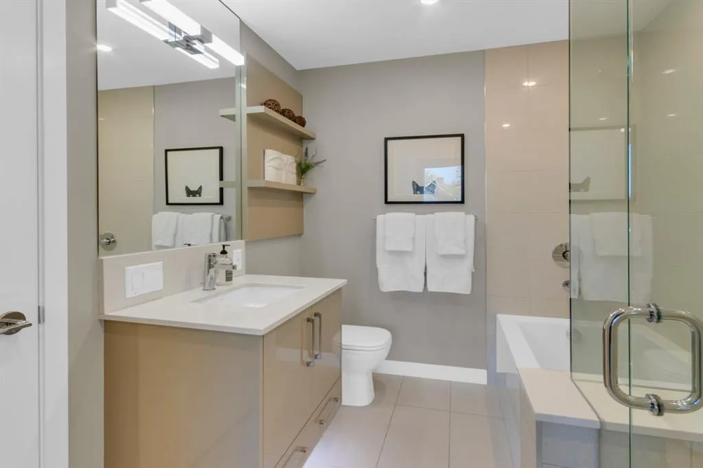 301 10 Street NW, #211