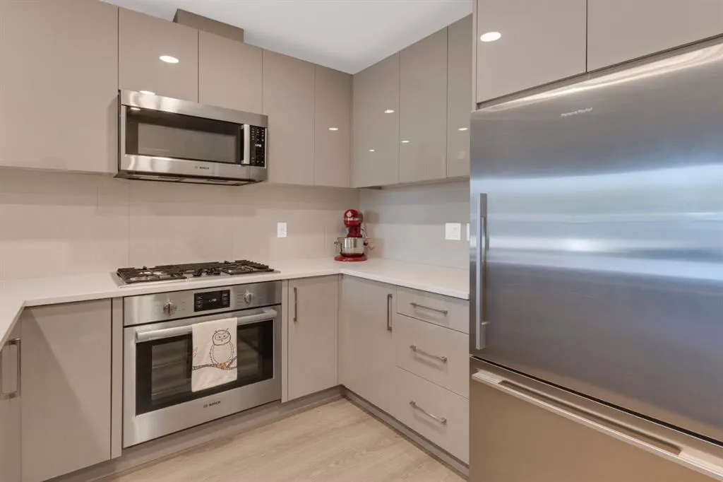 301 10 Street NW, #211