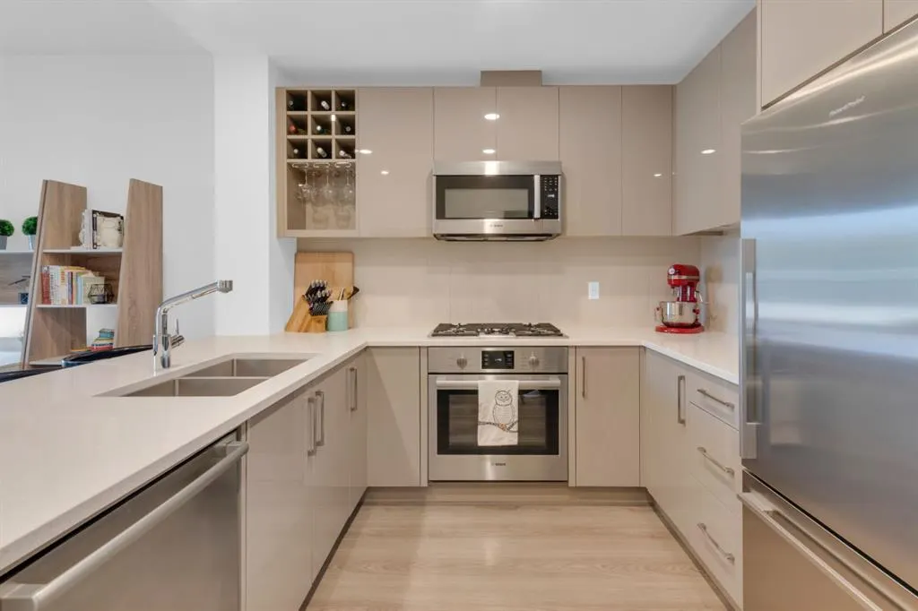 301 10 Street NW, #211