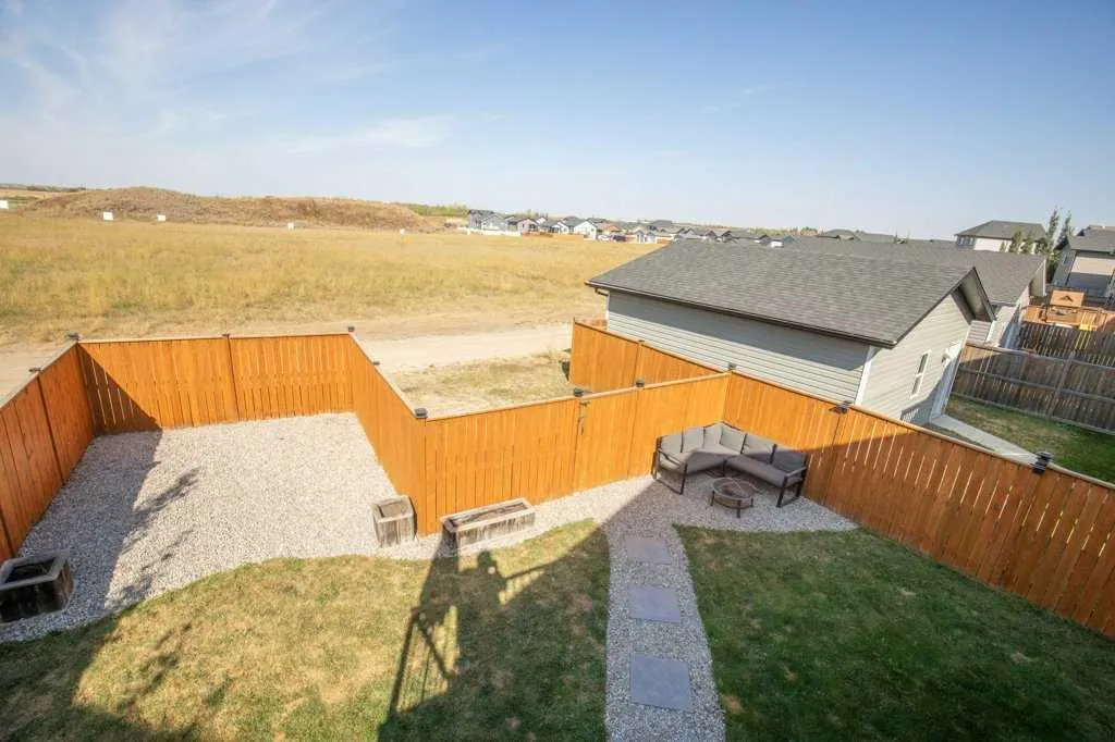 18 Aurora Heights Boulevard
