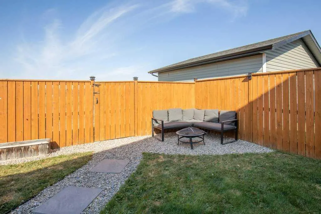 18 Aurora Heights Boulevard