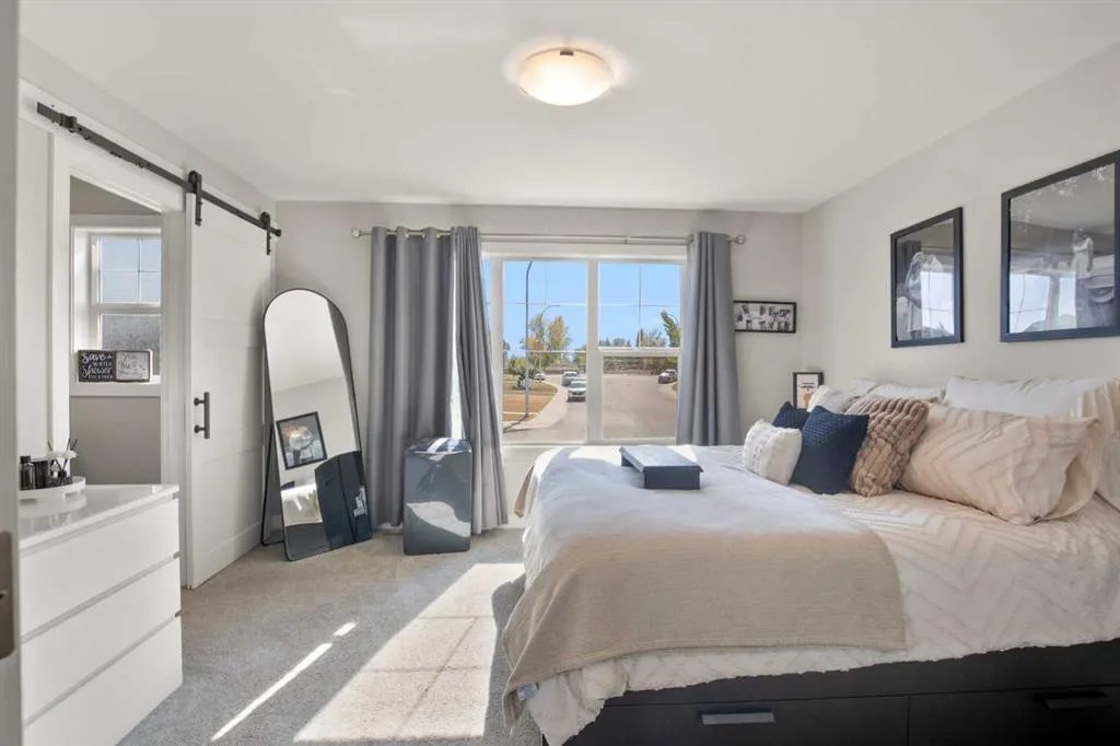 18 Aurora Heights Boulevard