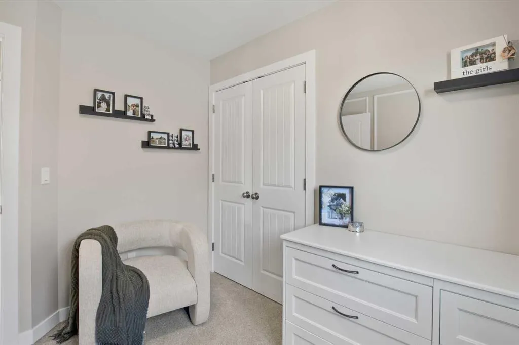 18 Aurora Heights Boulevard