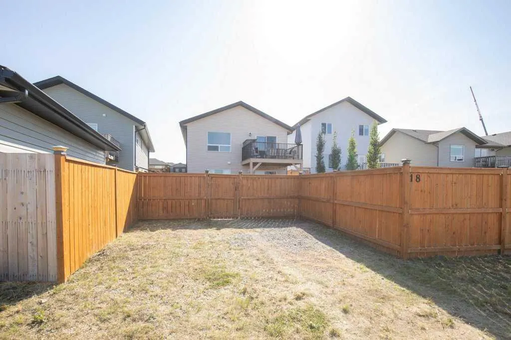 18 Aurora Heights Boulevard