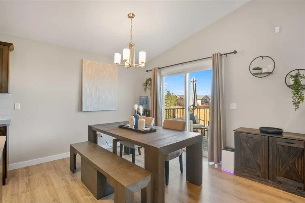 18 Aurora Heights Boulevard