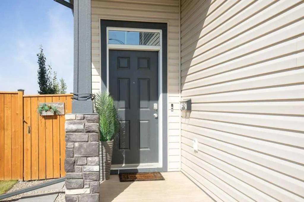 18 Aurora Heights Boulevard