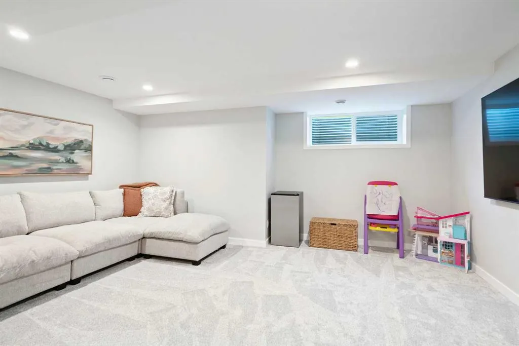 134 Chaparral Valley Gardens SE