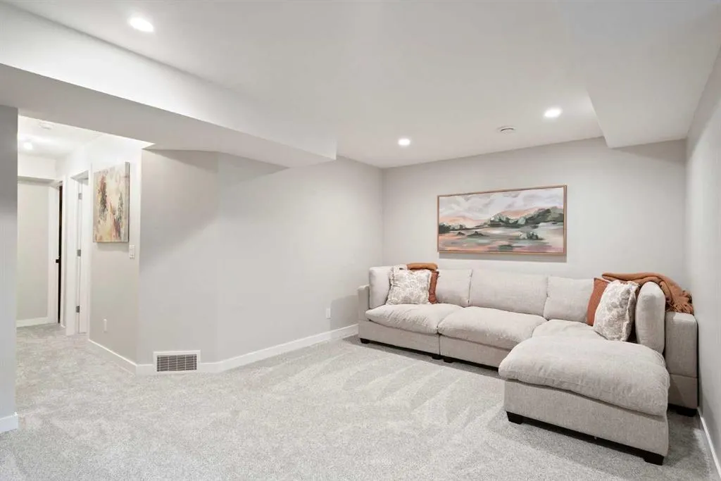 134 Chaparral Valley Gardens SE