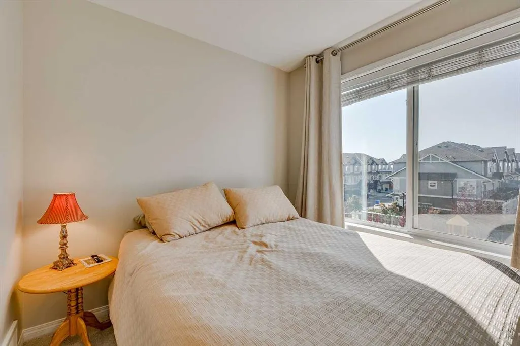 280 Williamstown Close NW, #501