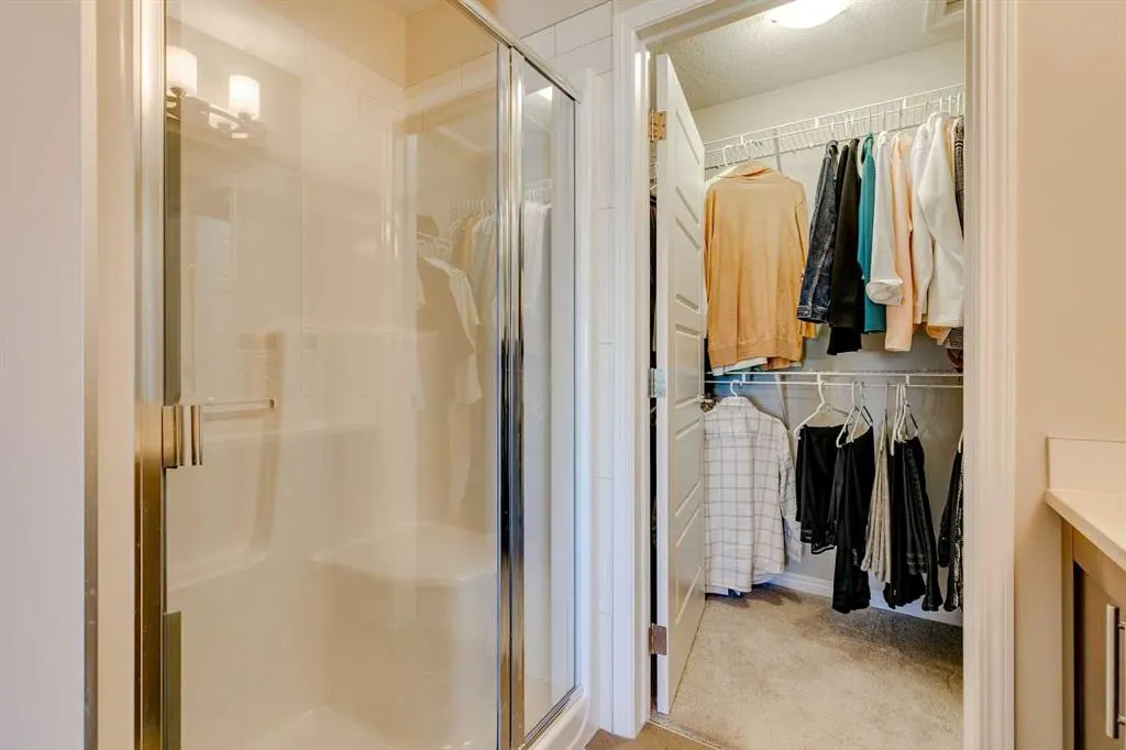 280 Williamstown Close NW, #501