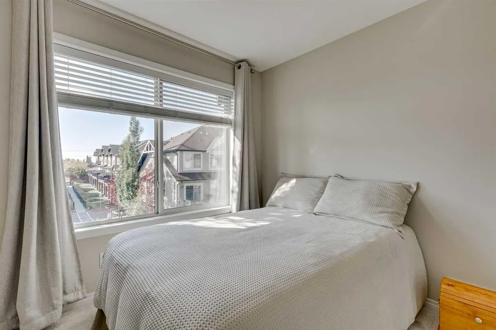 280 Williamstown Close NW, #501