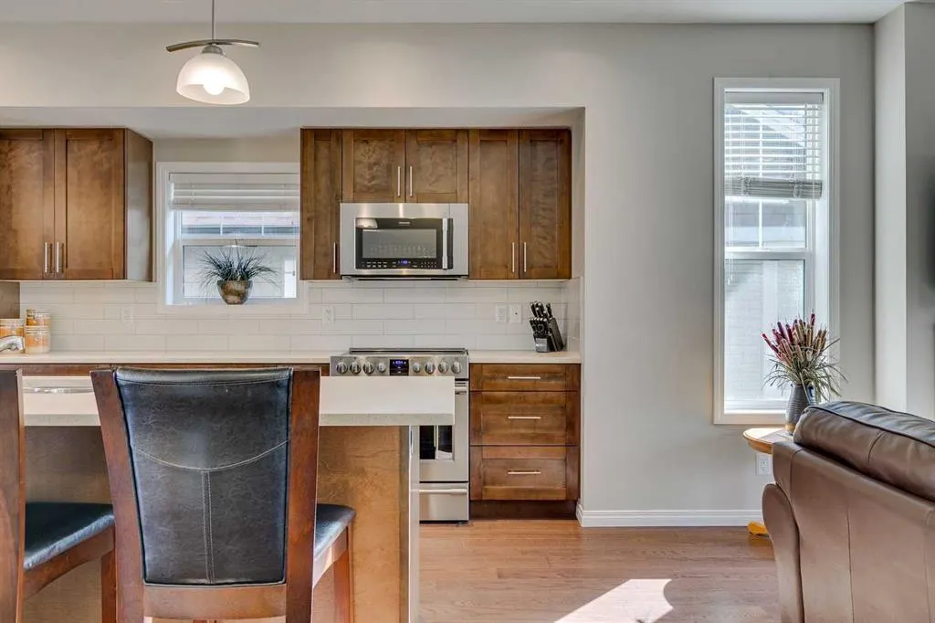 280 Williamstown Close NW, #501