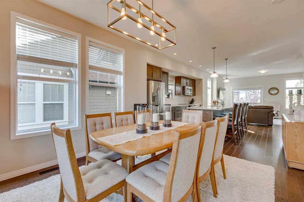 280 Williamstown Close NW, #501