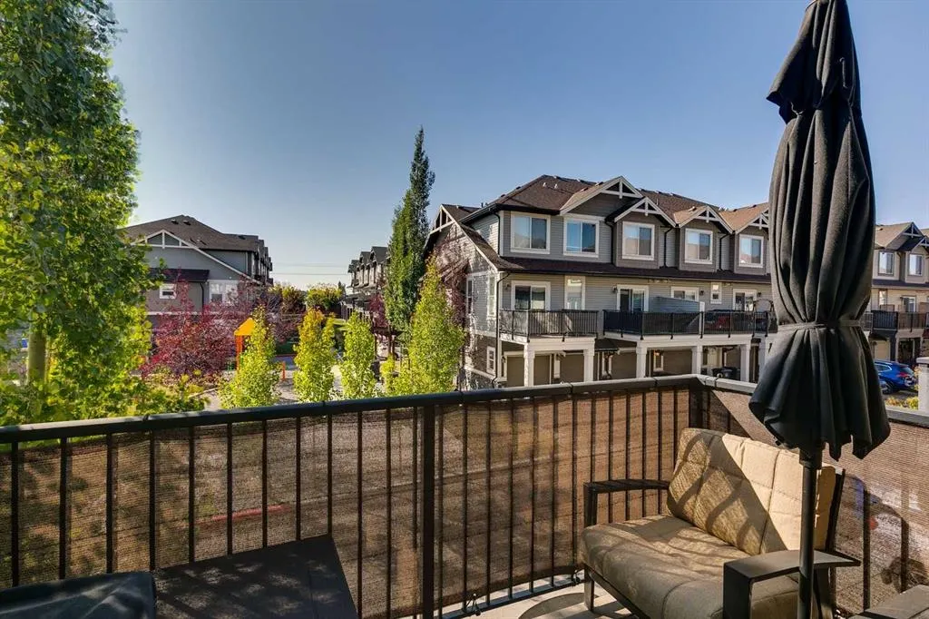 280 Williamstown Close NW, #501