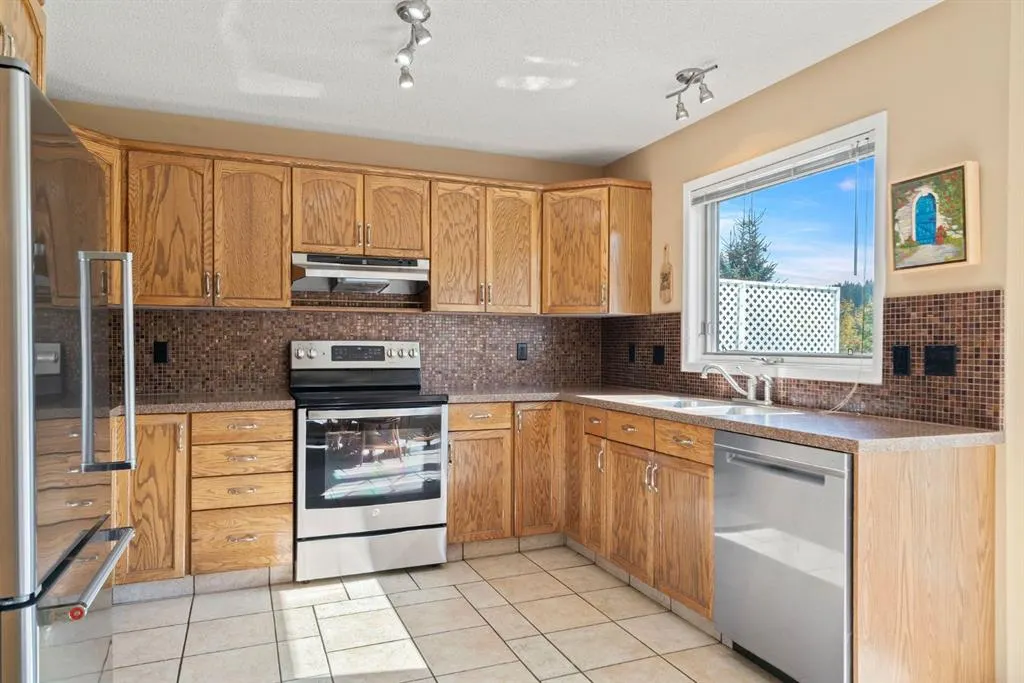 112 Riverview Circle