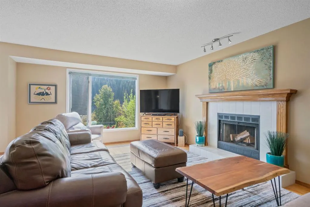 112 Riverview Circle
