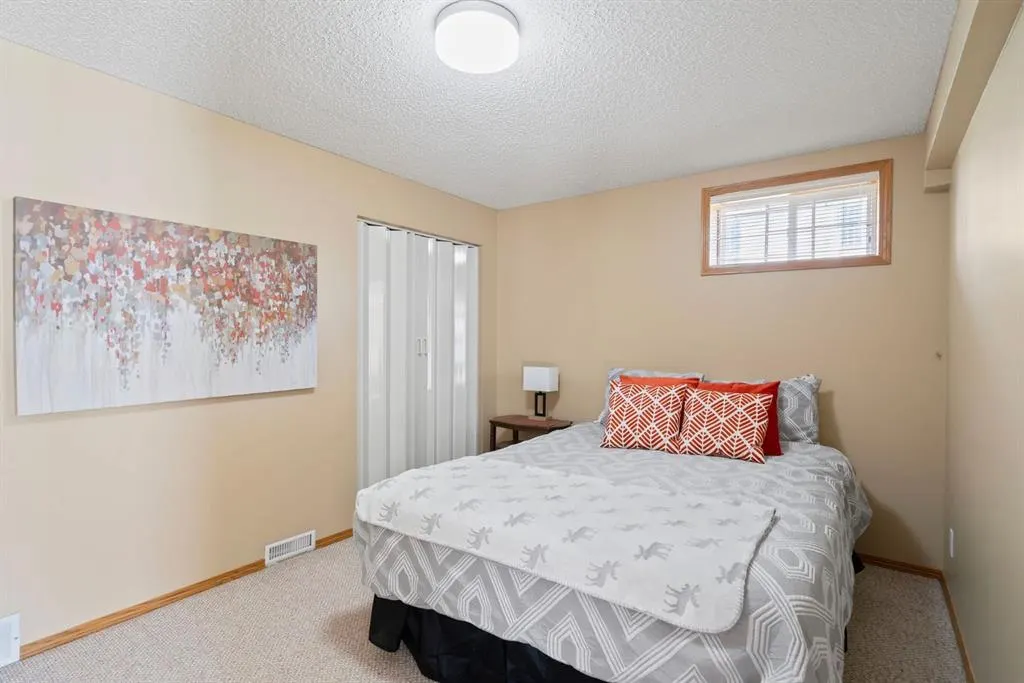 112 Riverview Circle