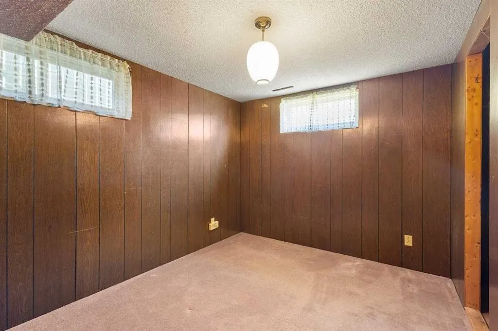 108 Fielding Drive SE