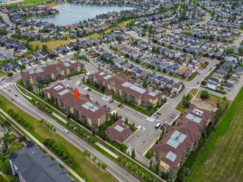 92 Crystal Shores Road, #2105