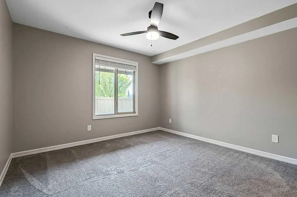 92 Crystal Shores Road, #2105