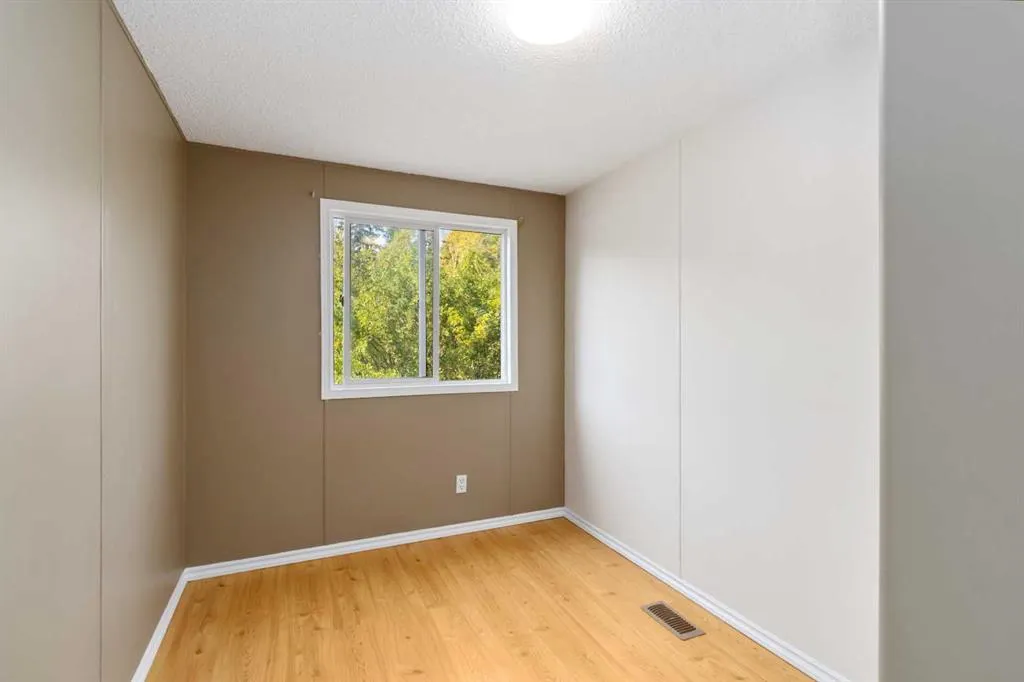 129 Tamarack Way