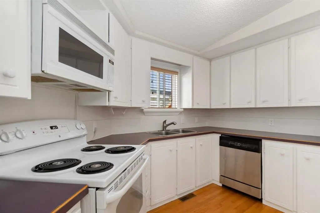 129 Tamarack Way
