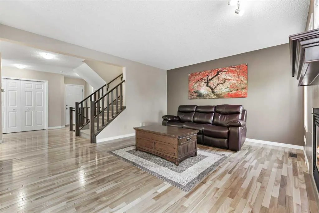181 Everridge Drive SW