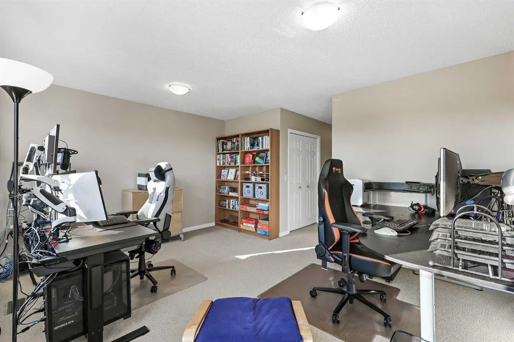 181 Everridge Drive SW