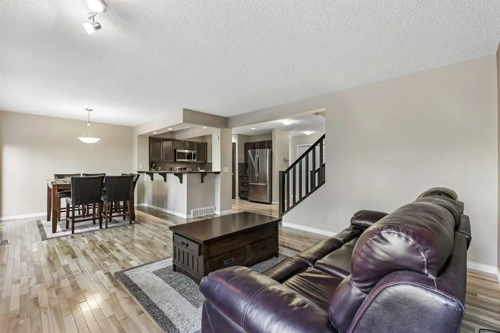 181 Everridge Drive SW