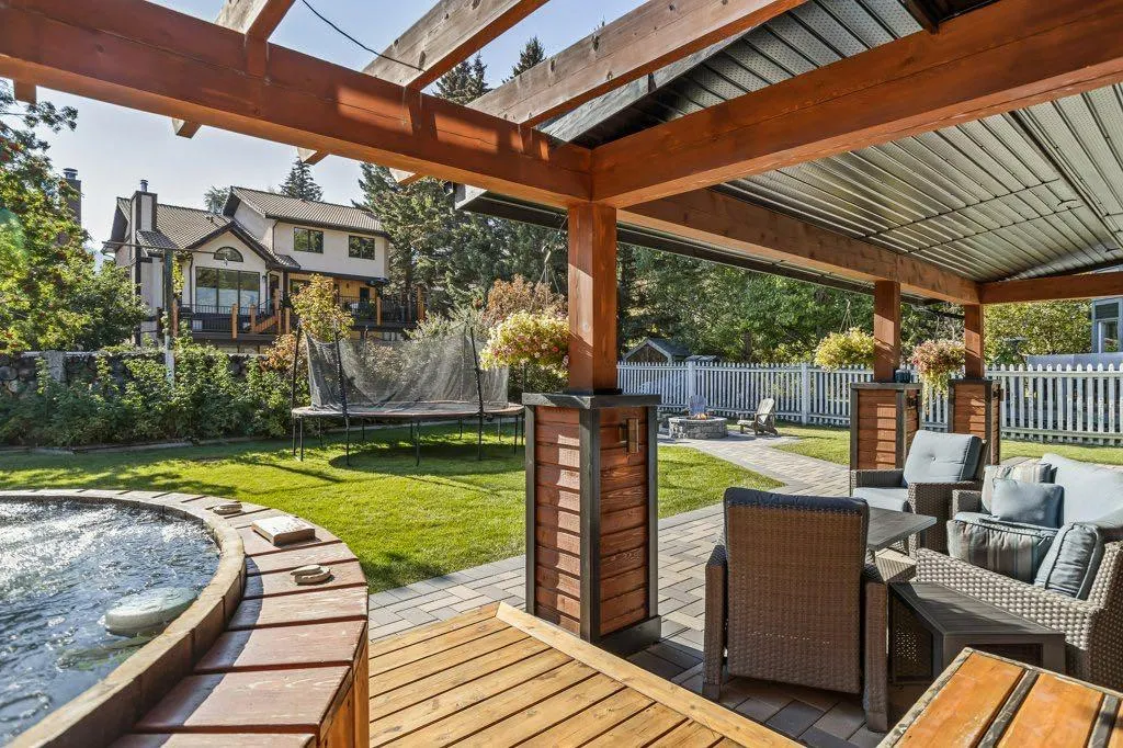 115 Spray Avenue