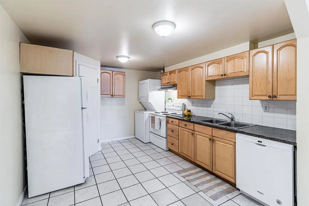 6827 Centre Street NW, #1
