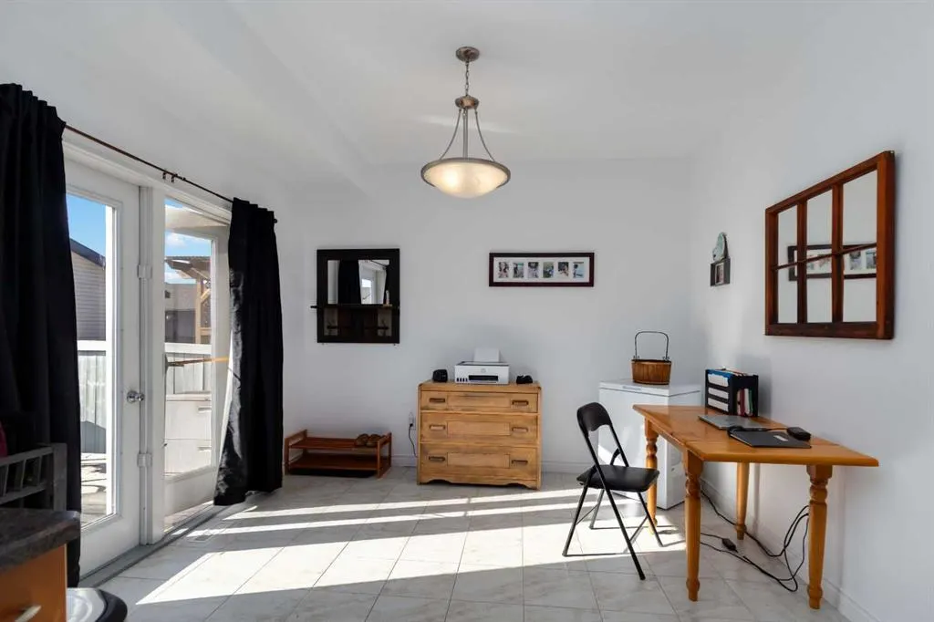 172 Fireweed Crescent