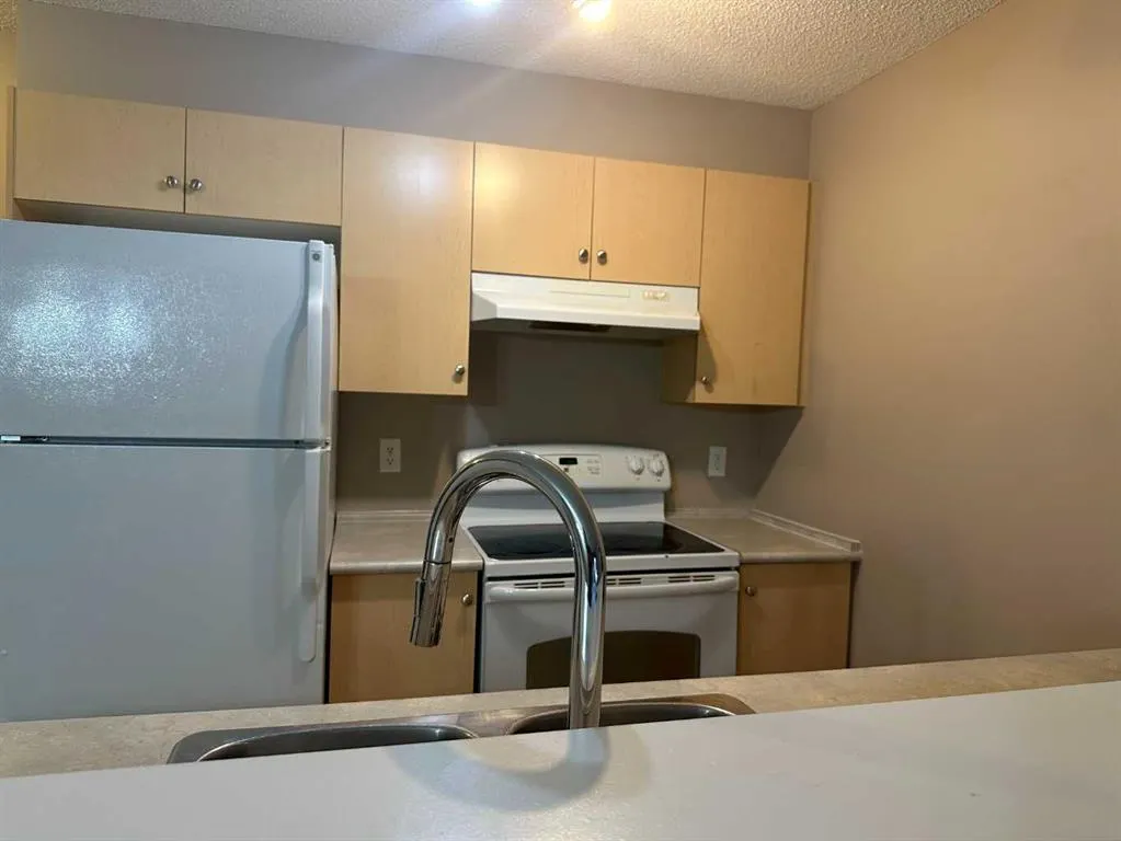 8 Bridlecrest Drive SW, #1220