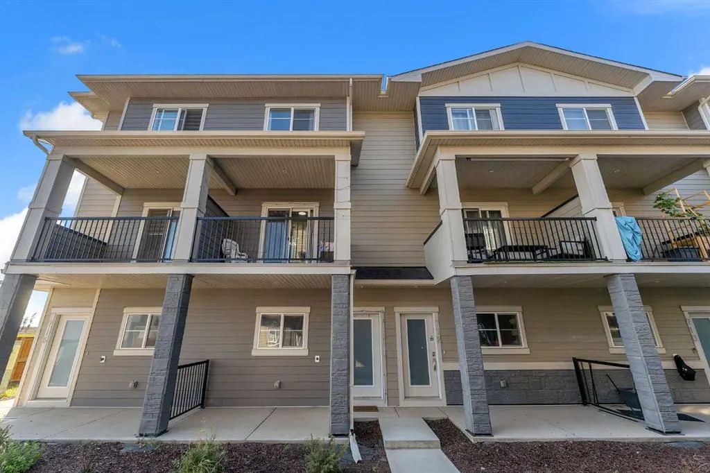 95 Skyview Close NE, #714