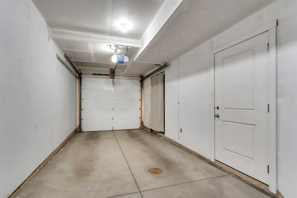 95 Skyview Close NE, #714