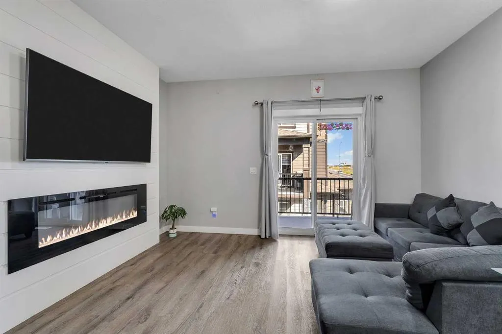95 Skyview Close NE, #714