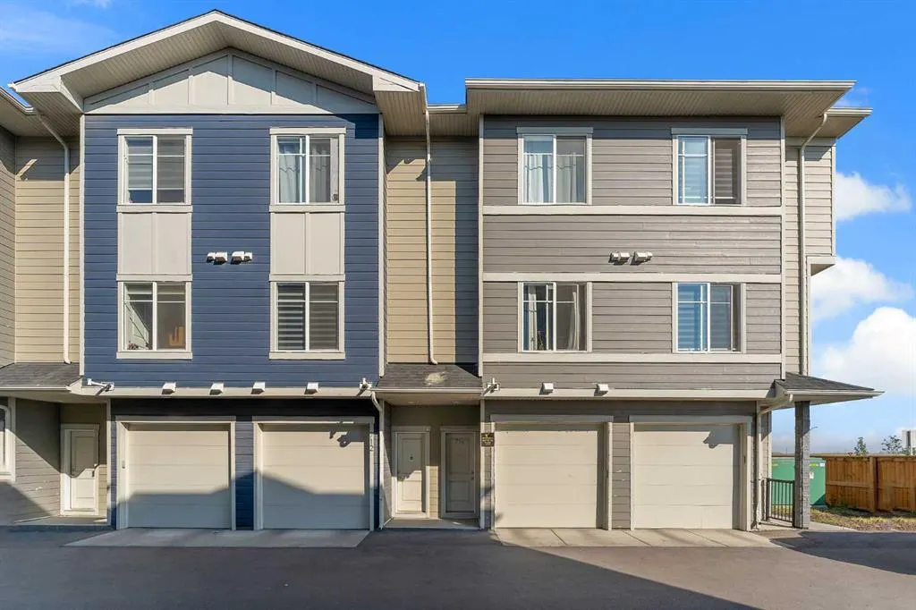 95 Skyview Close NE, #714
