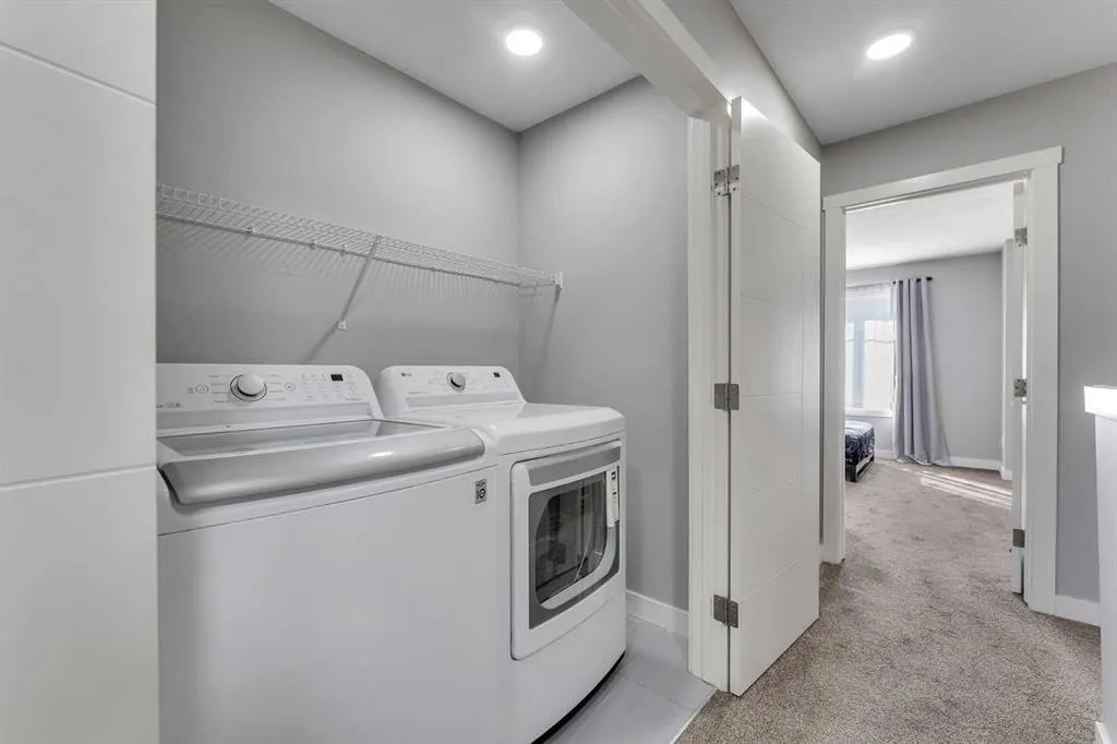 95 Skyview Close NE, #714