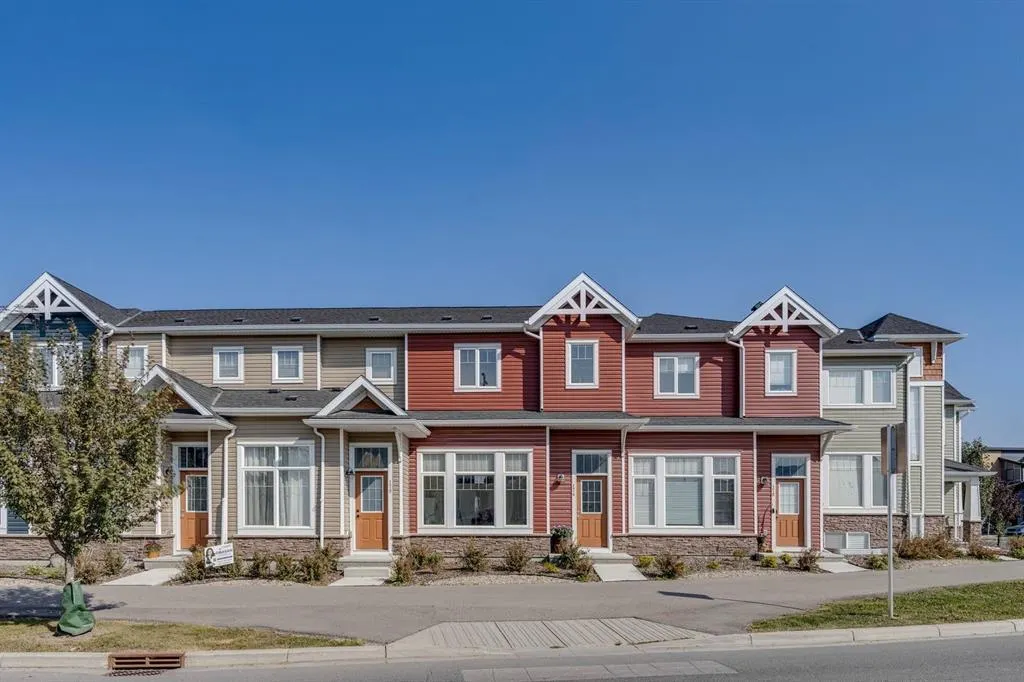 174 Chinook Gate Boulevard SW