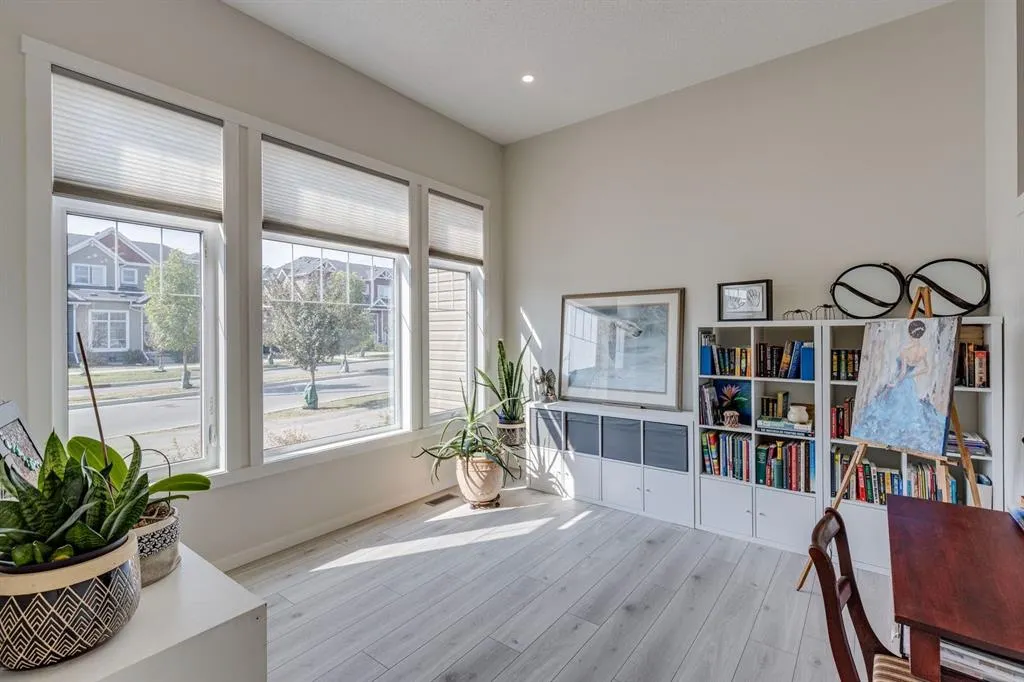 174 Chinook Gate Boulevard SW